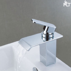 Vòi lavabo thấp nóng lạnh mạ Crôm – MLT951